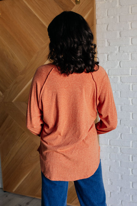 Blusa de manga larga con encanto rústico
