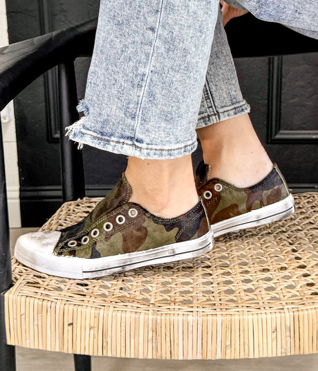 Shalomar Sneaker in Camo - Liarian Unlimited Boutique