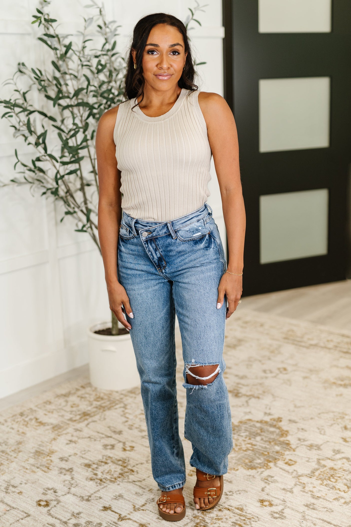 Camiseta sin mangas con cuello redondo acanalado "She's Exceptional"