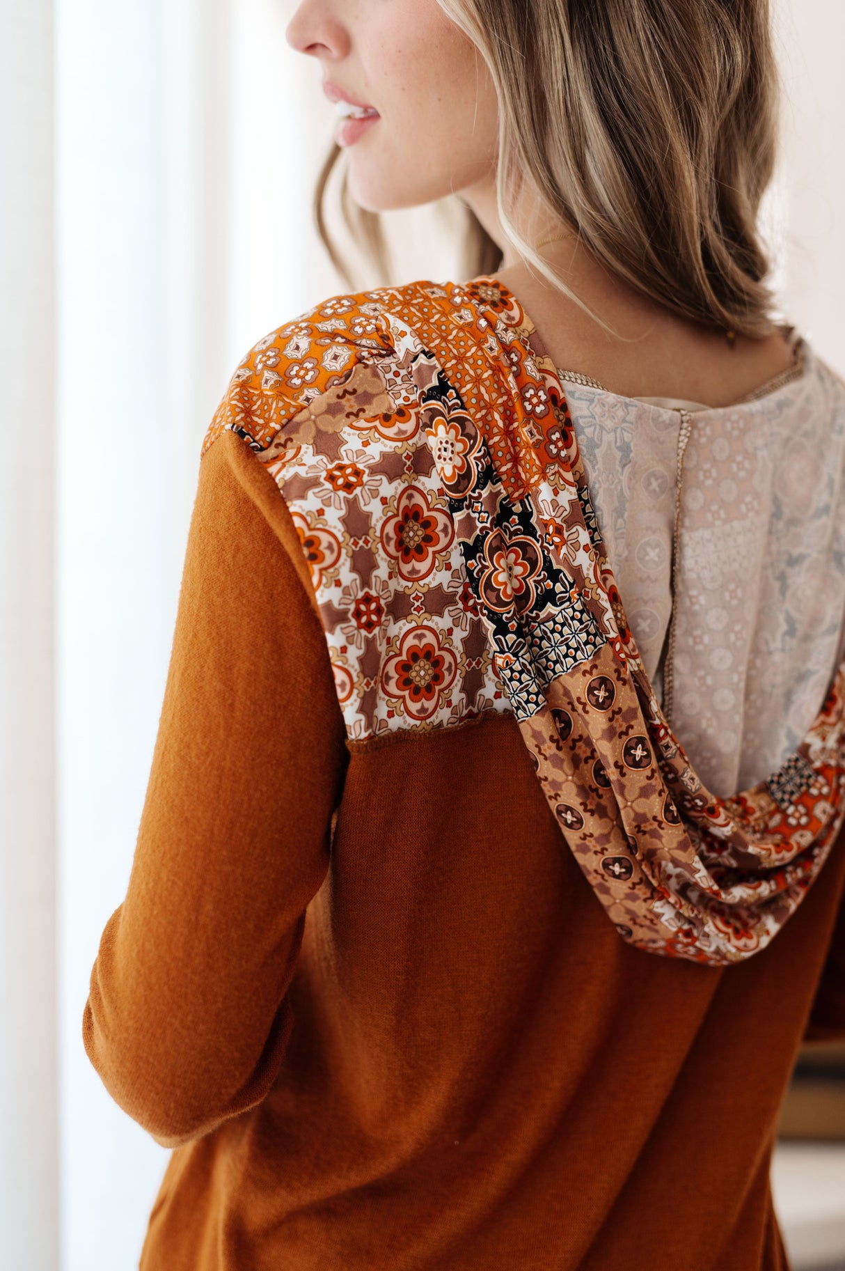 Sudadera con capucha y estampado mixto Sipping Iced Tea
