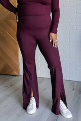 Mallas acampanadas Stamina Stride en color Cassis