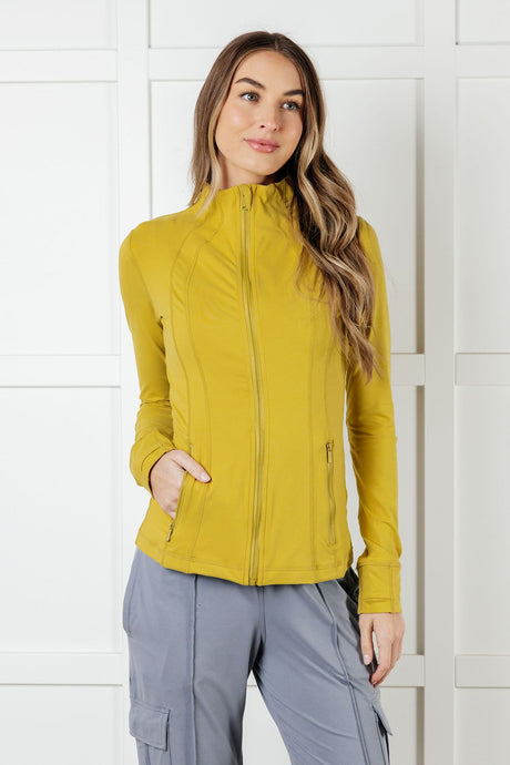 Chaqueta deportiva Staying Swift en amarillo pera