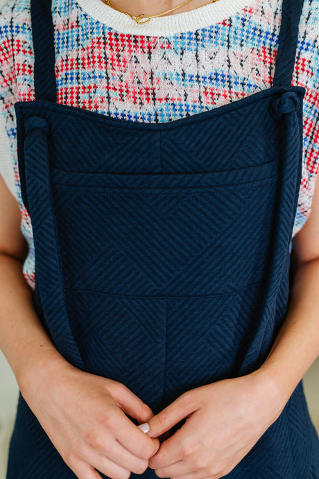 Mono con tirantes ajustables Suit Yourself en azul marino