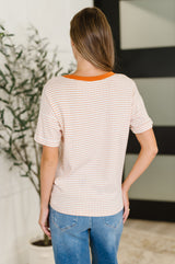 Top de cuello redondo con banda Sunbeam Shuffle en naranja
