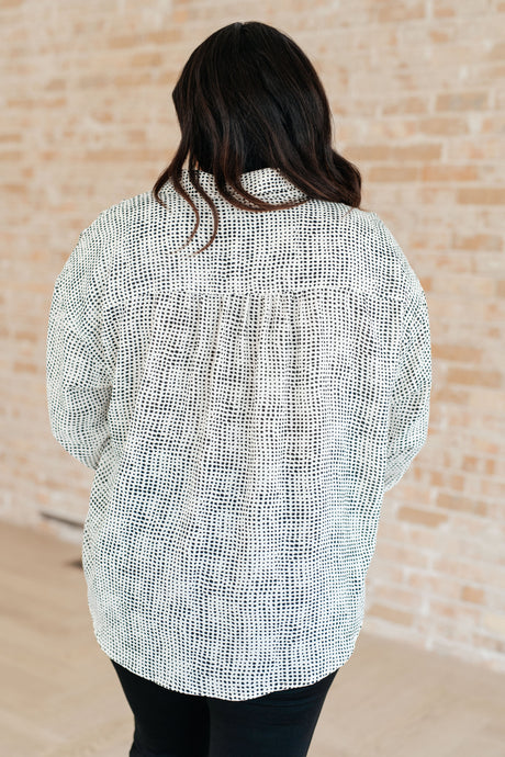 Términos de cariño: Camisa con mangas dolman y botones