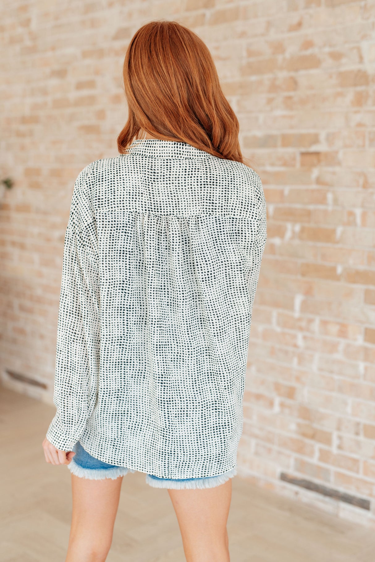 Términos de cariño: Camisa con mangas dolman y botones