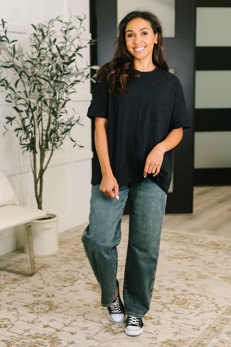 The Layback Relaxed Basic Tee in Black