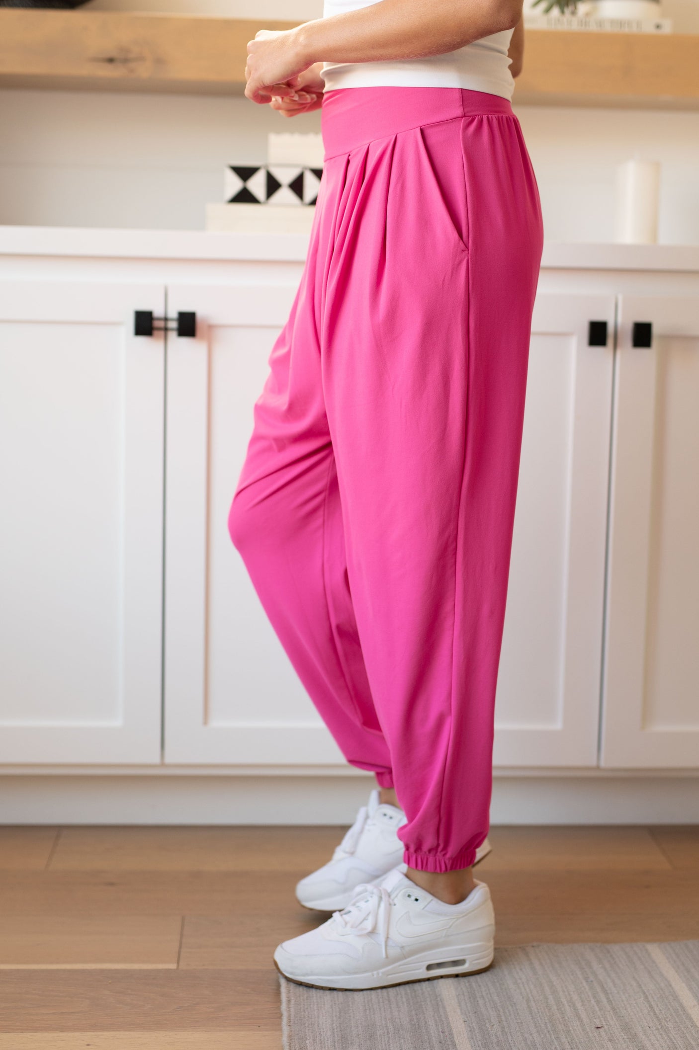 The Motive Slouch Jogger in Hot Pink - Liarian Unlimited Boutique