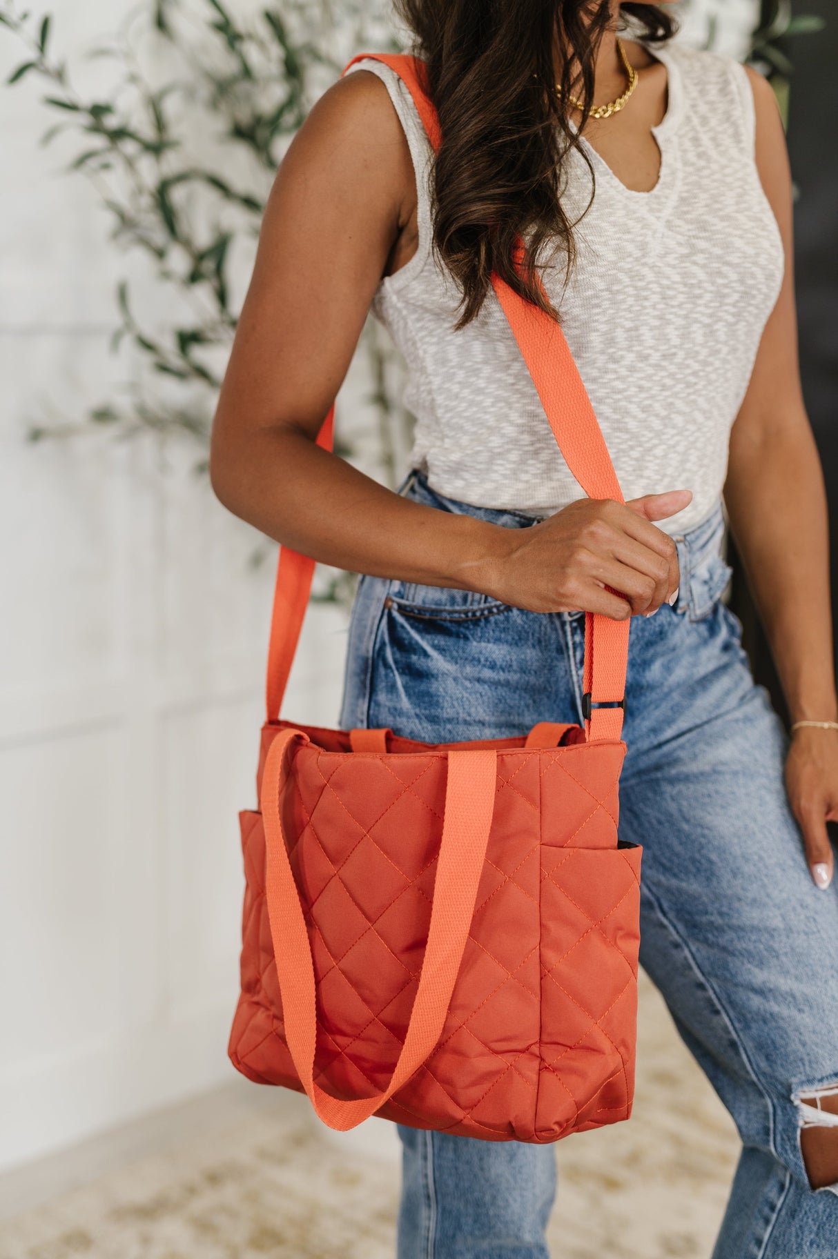 Ahí va la bolsa en tomate