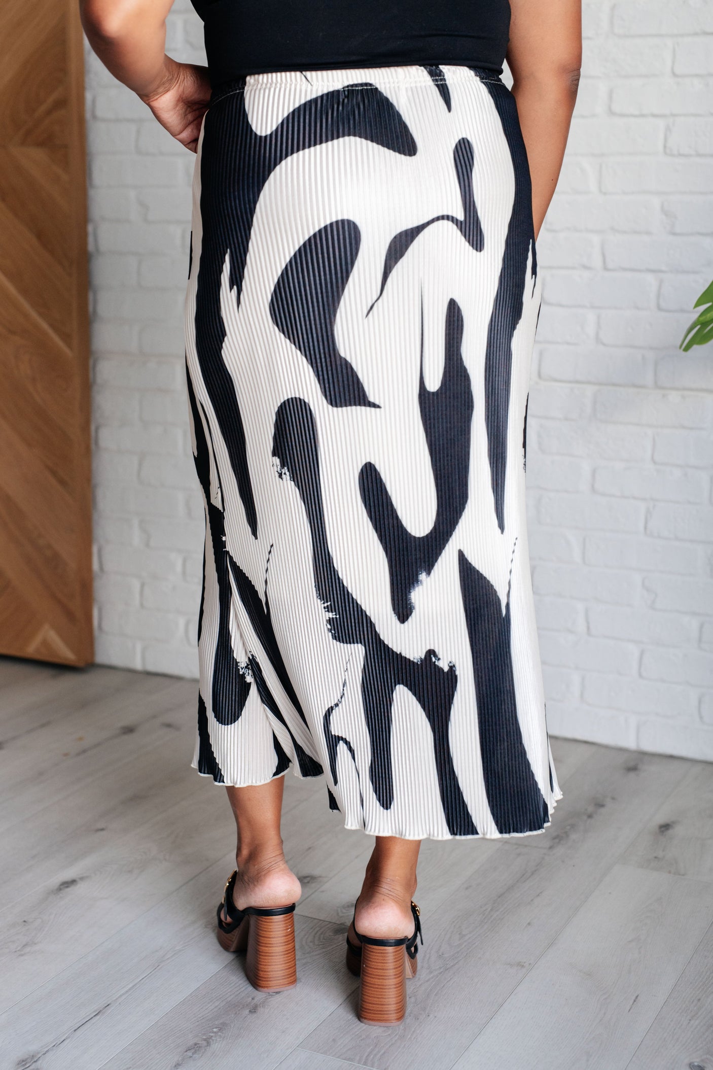 Thoroughly Modern Plisse Midi Skirt - Liarian Unlimited Boutique