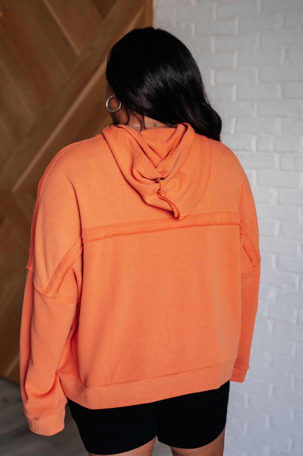 Sudadera retro de galán en color naranja 