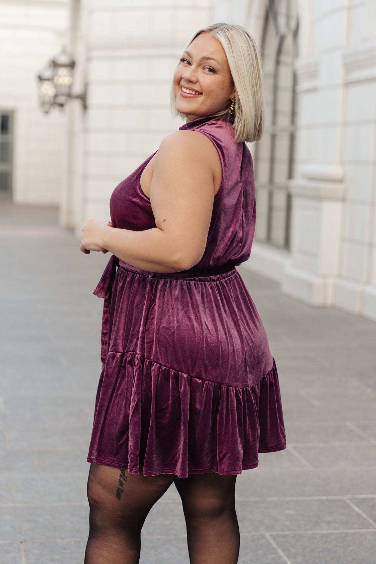 Vestido de terciopelo con lazo atado