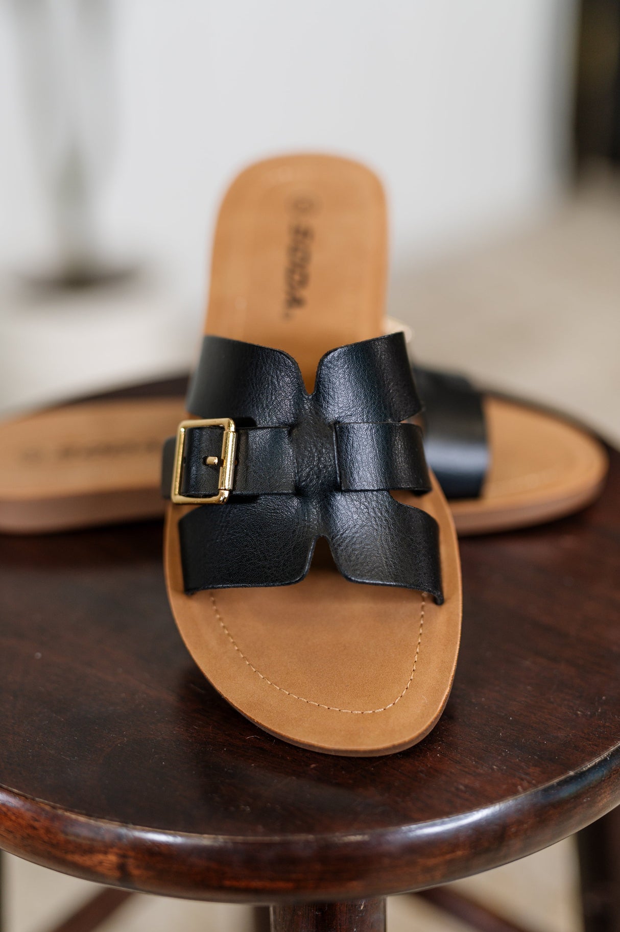 Sandalias negras sin cordones Torvi