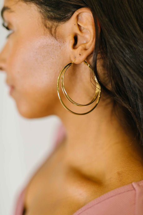 Curves in the Spotlight bundle - double hoop earrings