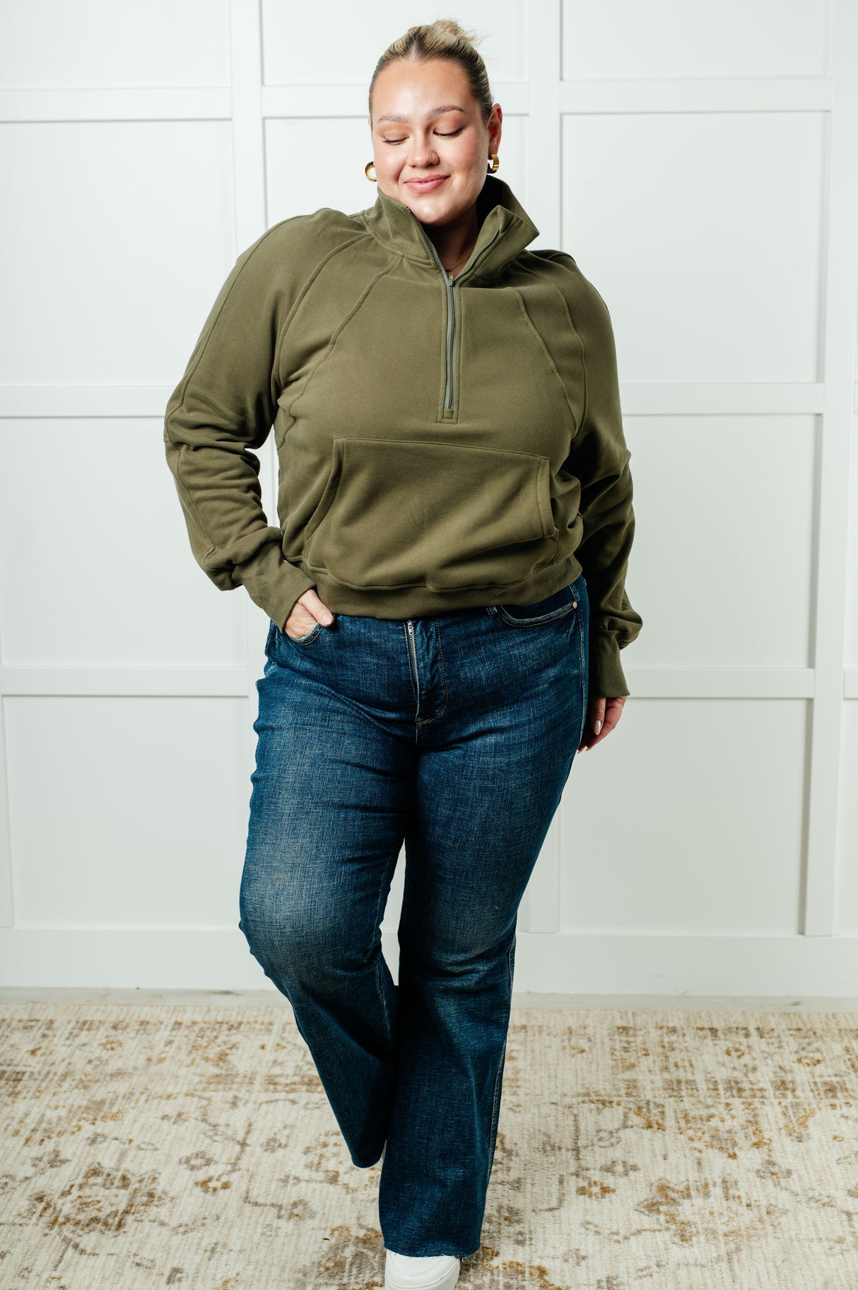 Sudadera con media cremallera "Under Her Spell" en verde