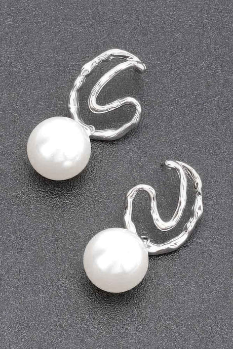 Faux Pearl Metal Earring