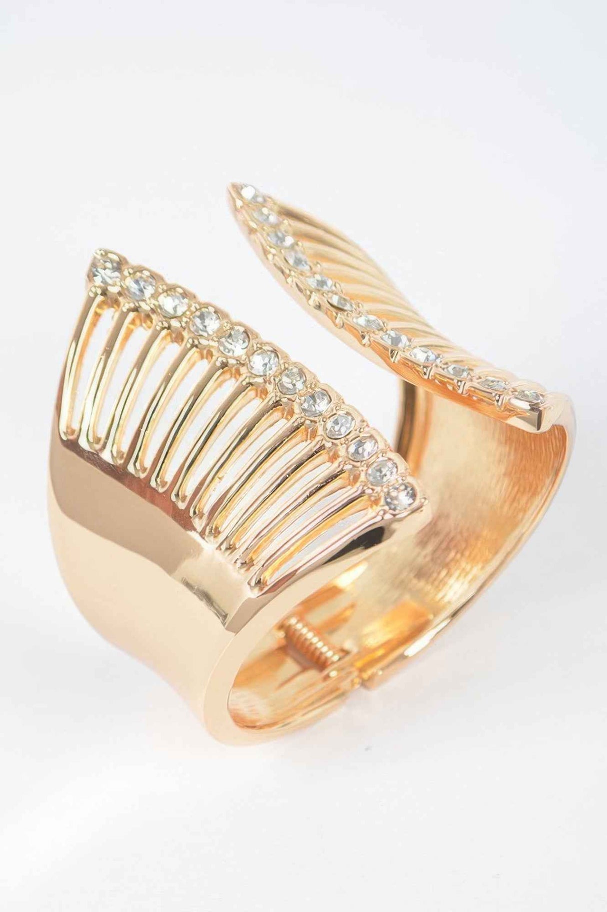 Metal Spring Hinge Cuff Bracelet