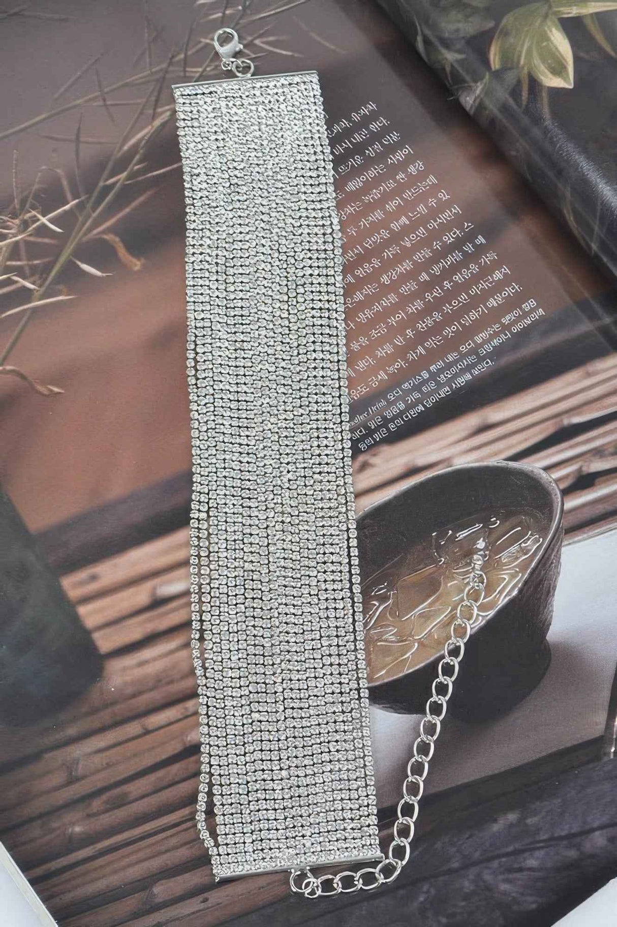 Thick Rhinestone Choker Necklace