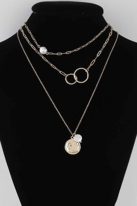 Multi Oo Pendant Necklace