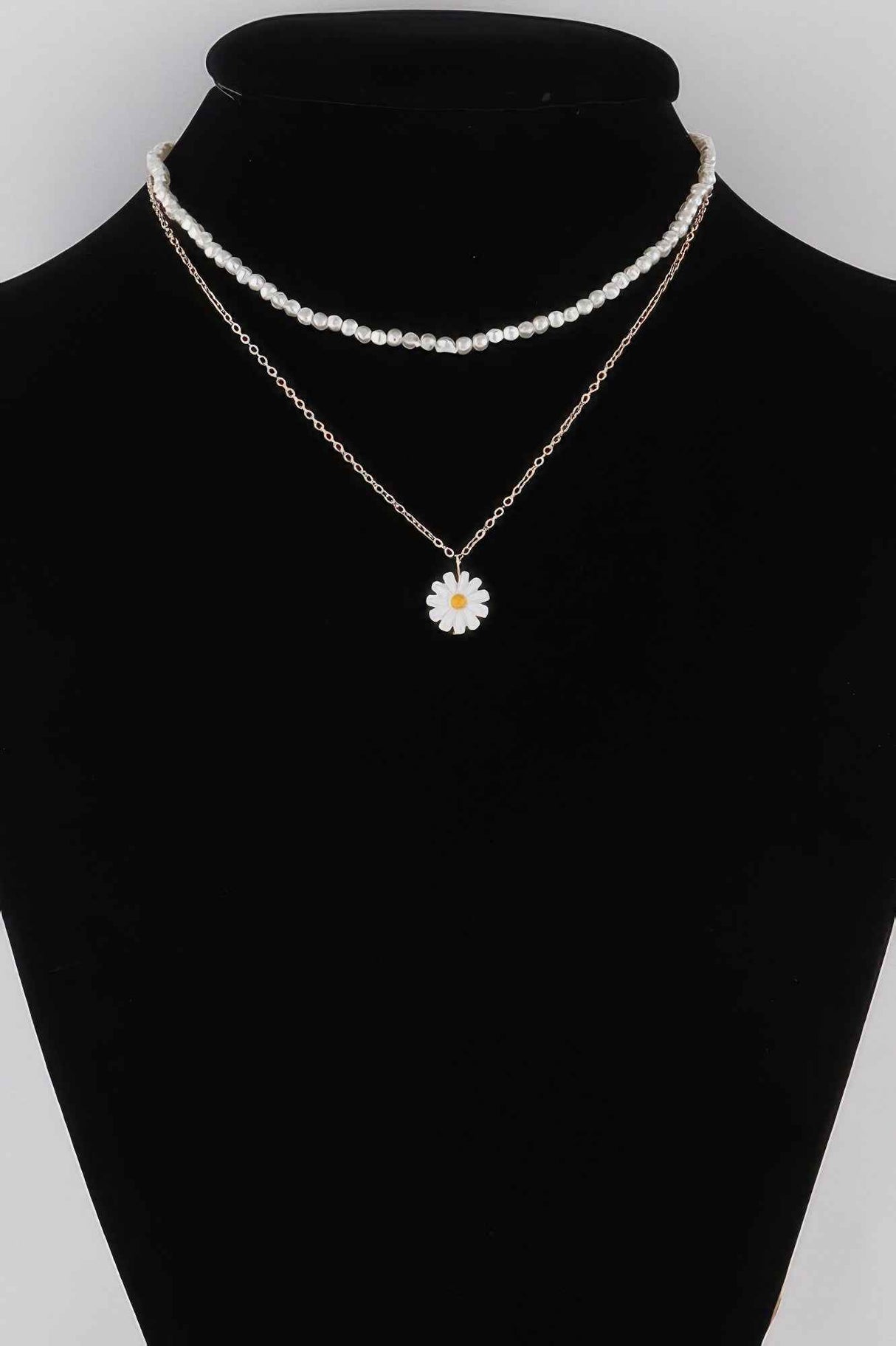 Daisy Flower Pendant Necklace