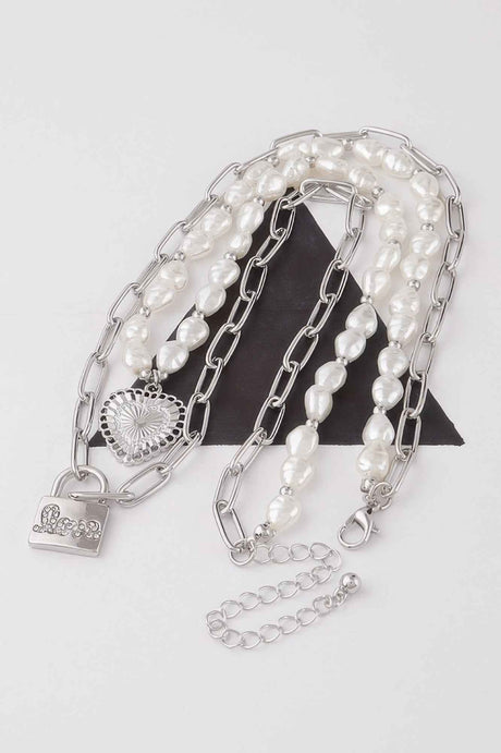 Heart N Lock Pendant Necklace