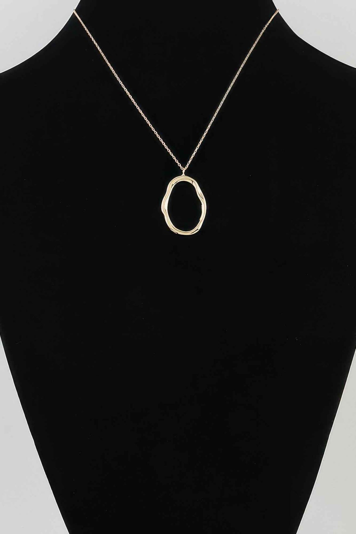 Hammered Ripple Oval Twisted Necklace