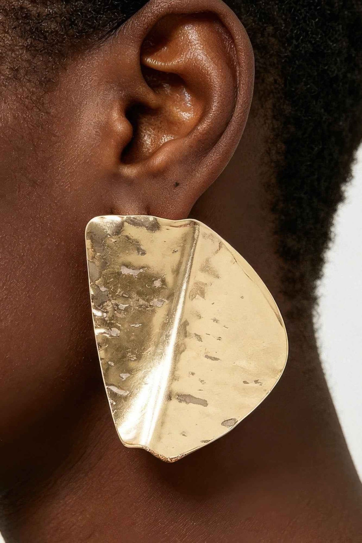 Hammered Fashion Stud Earrings