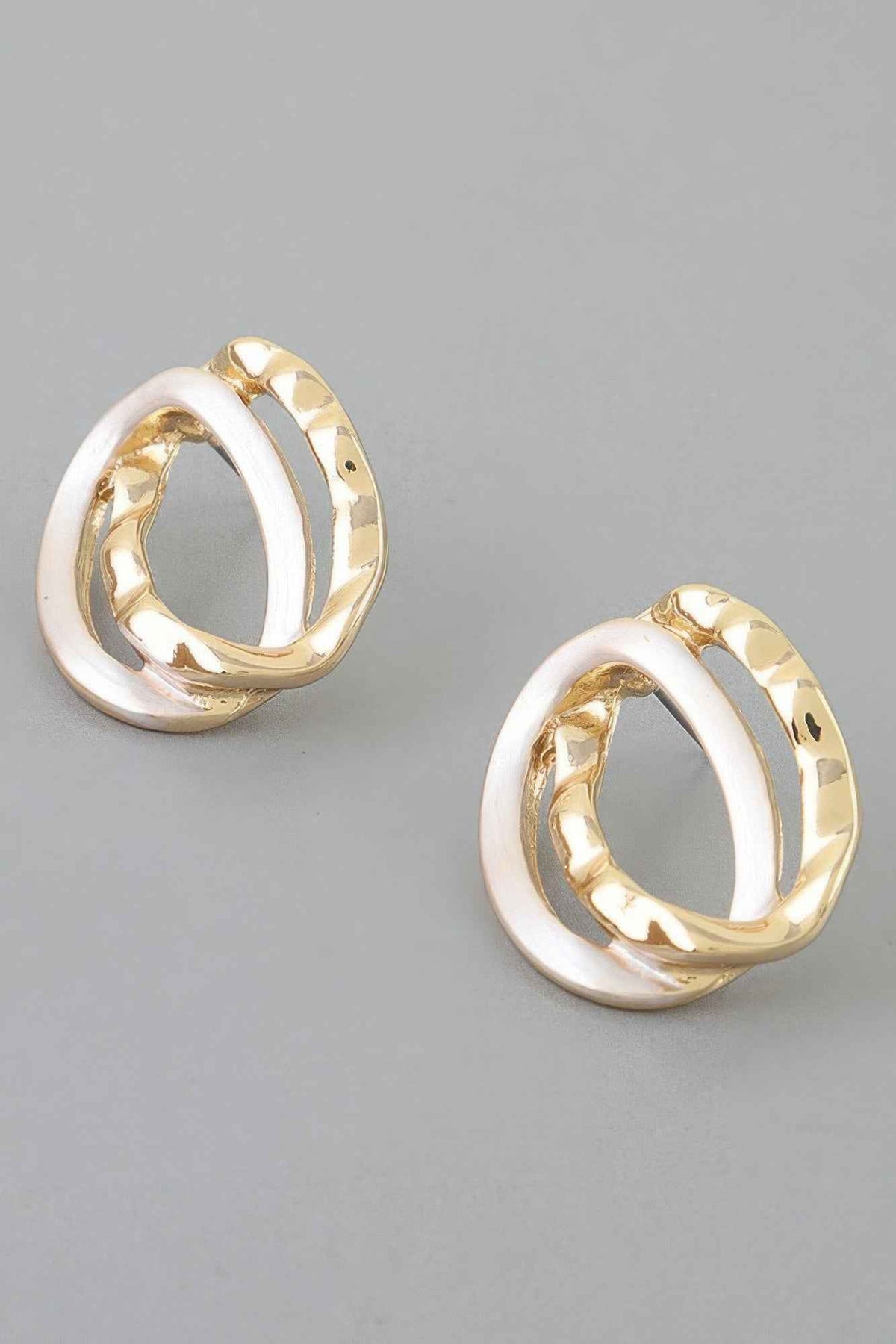 Hammered Double Oo Earrings