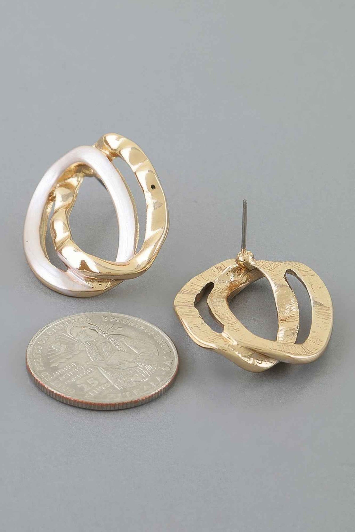 Hammered Double Oo Earrings