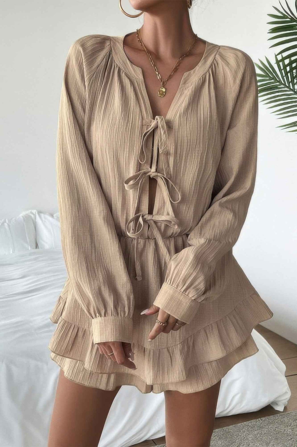 Solid Bowknot Strap Ruffled Hem Layered Dress
