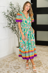 Vestido fruncido con flores silvestres Wish en color menta