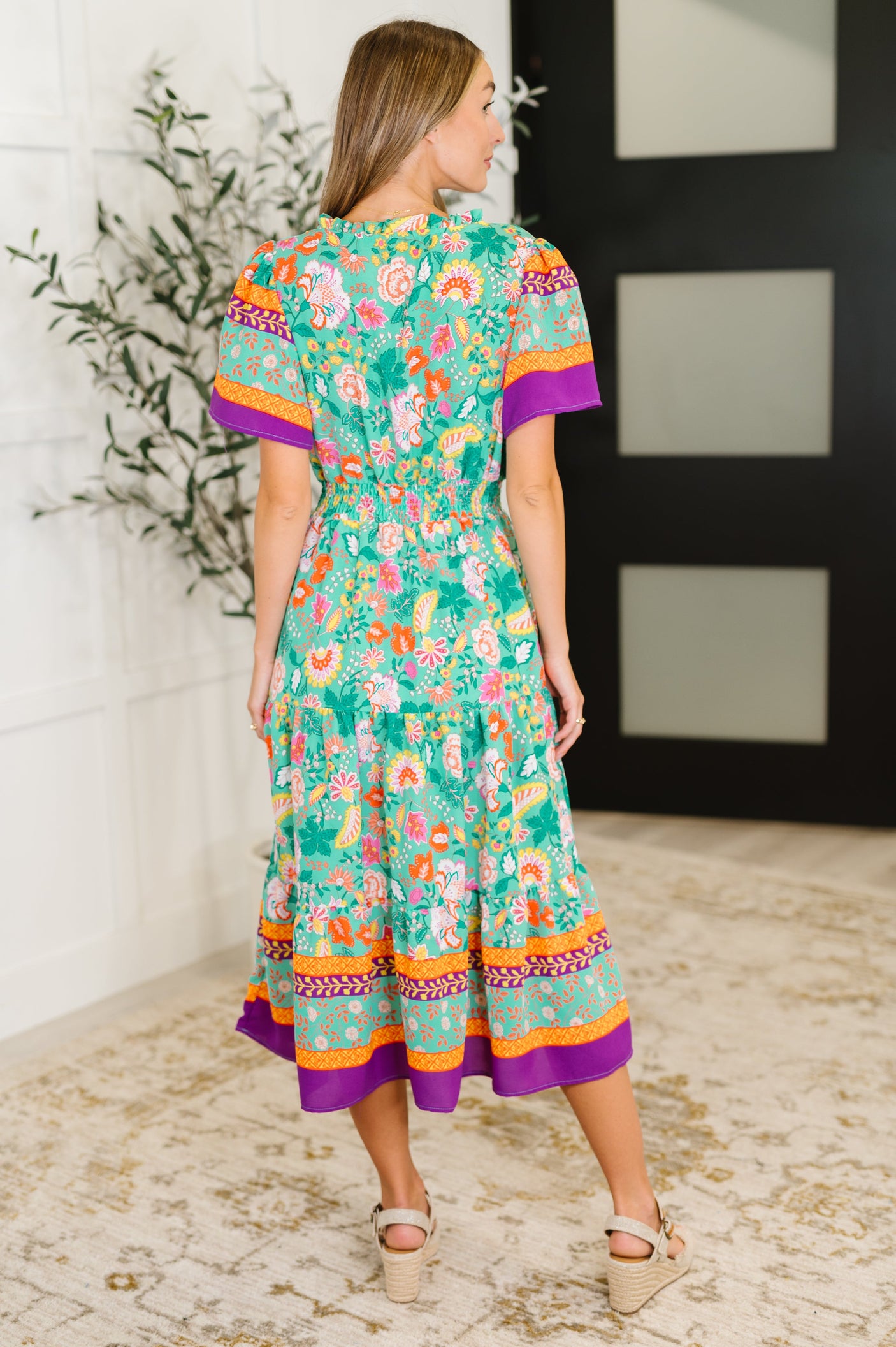 Vestido fruncido con flores silvestres Wish en color menta