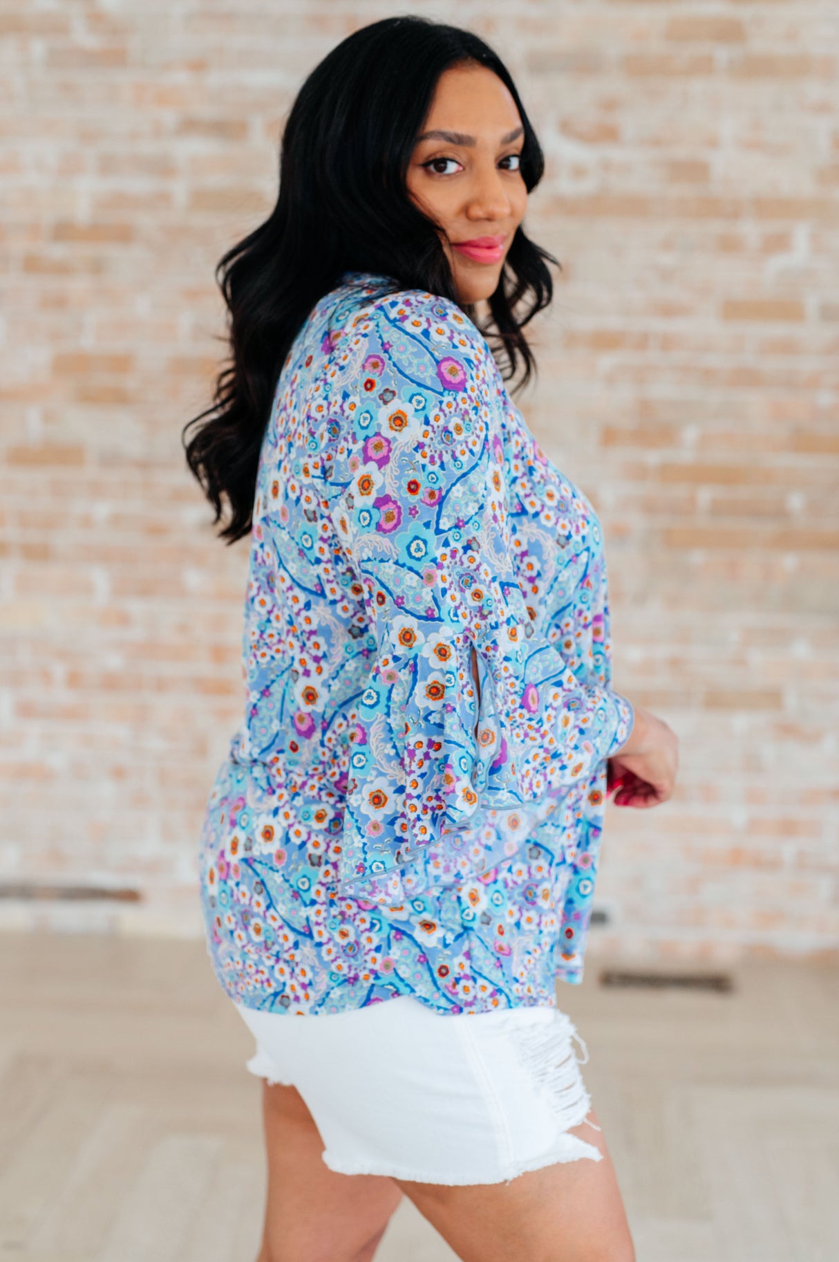 Blusa Willow con mangas acampanadas y estampado floral retro