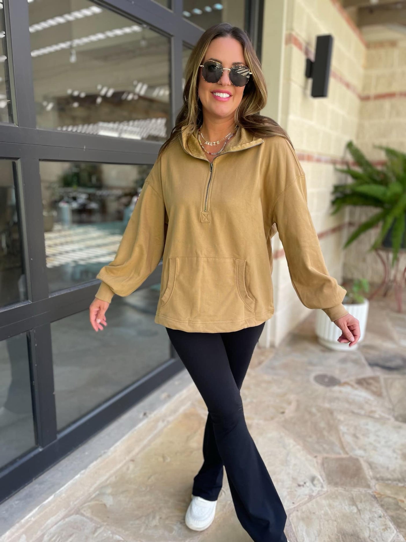 Sudadera con capucha y media cremallera Hendrick en nueve colores