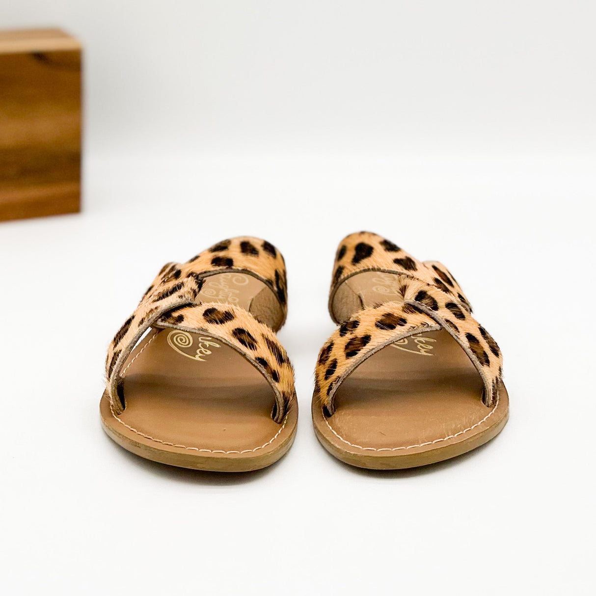 Sandalia Conga en Leopardo
