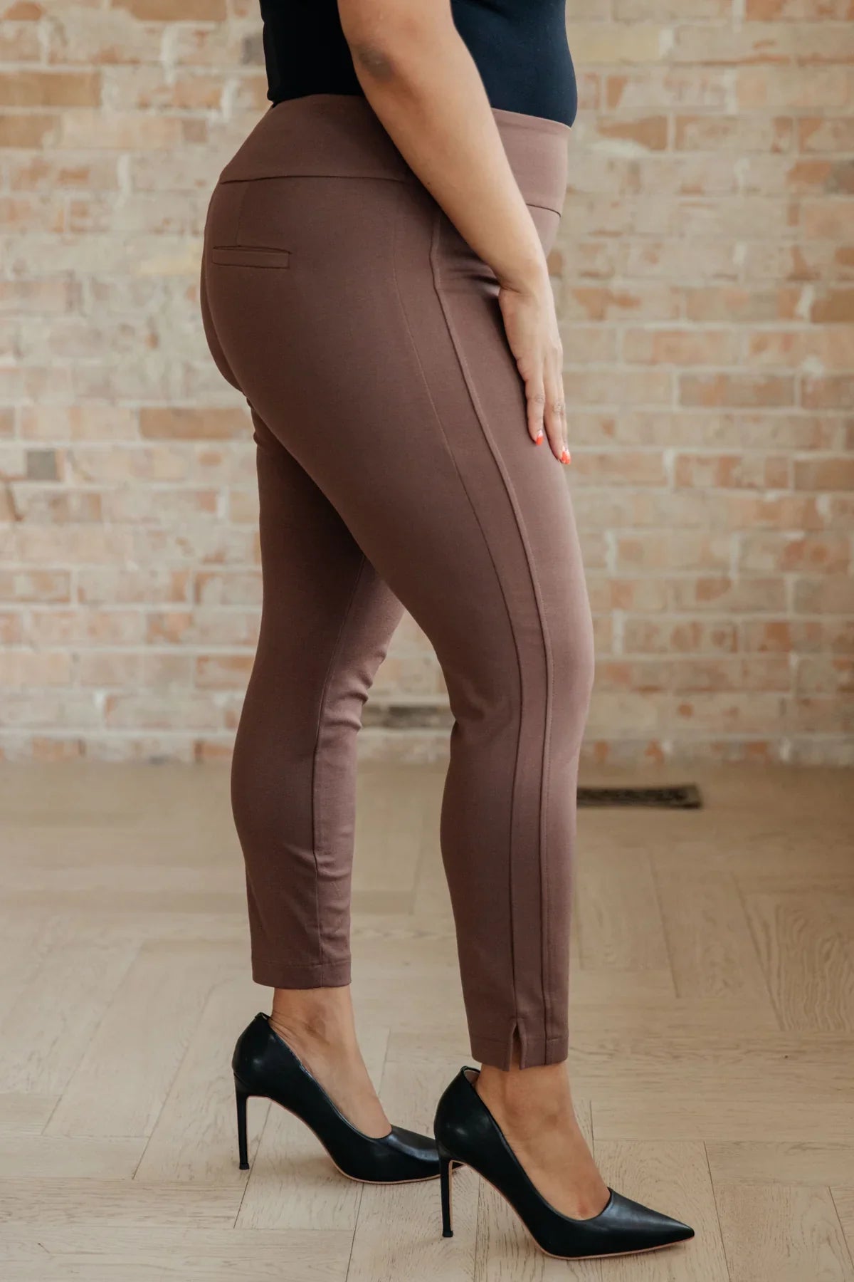 Pantalones ajustados Magic Ankle Crop de 26" en doce colores