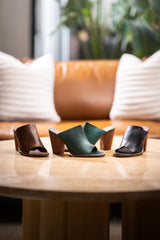 Sandalia de tacón Hallie en color negro