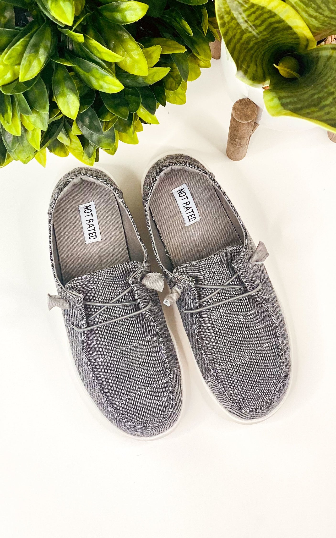 Zapatillas Maco en color carbón