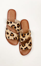 Sandalias de doble tira con diseño de leopardo